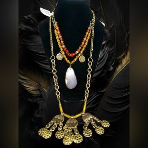 NWT Free People Gold Tone multi layer jasper & quartz beads with large Agate 16”